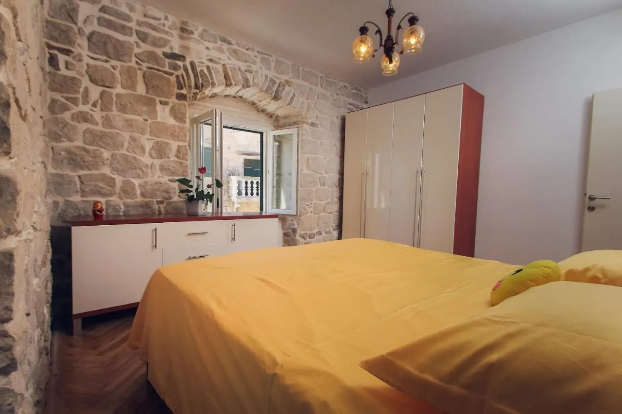 Apartment Modern Apt In The Stone House In The Very Center Kastela