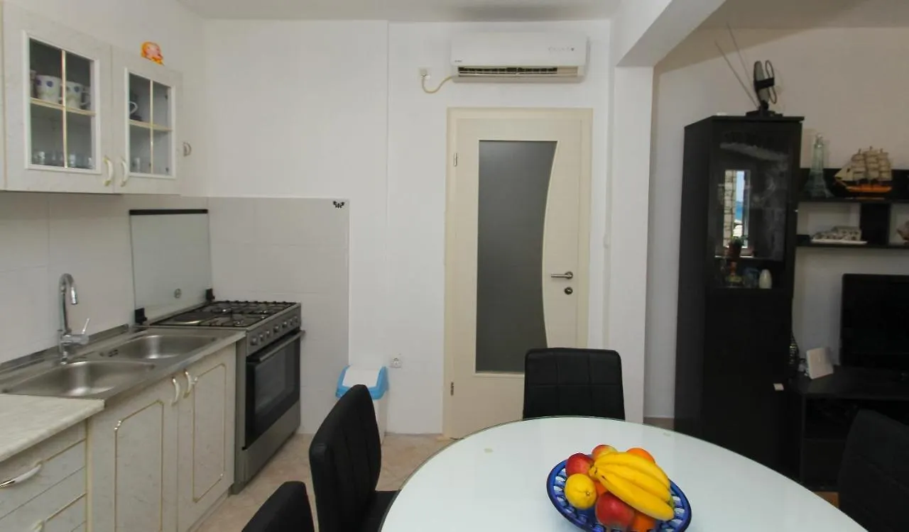 Modern Apt In The Stone House In The Very Center Kastela Apartment