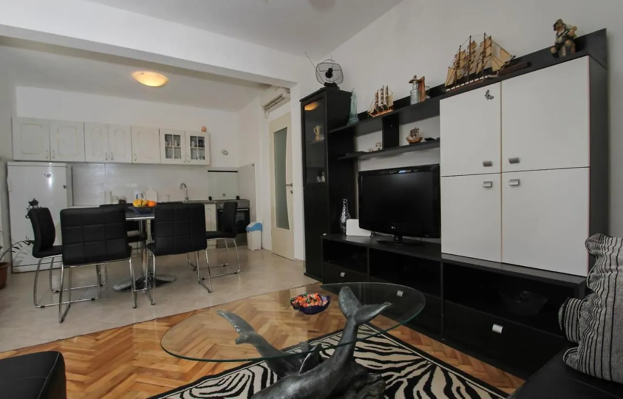 Apartment Modern Apt In The Stone House In The Very Center Kastela