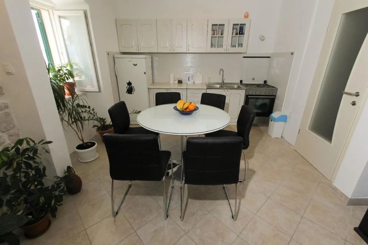 Apartment Modern Apt In The Stone House In The Very Center Kastela