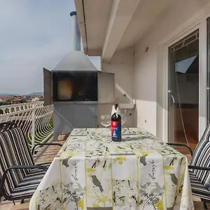  Appartement Lena