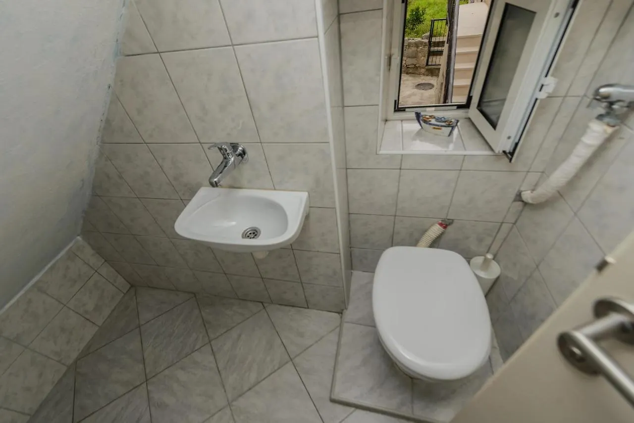 Modern Apt In The Stone House In The Very Center Kastela